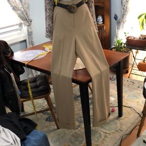 Khaki colored high waste cuffed Trousers by Elements. Size 6 Super cool 😎